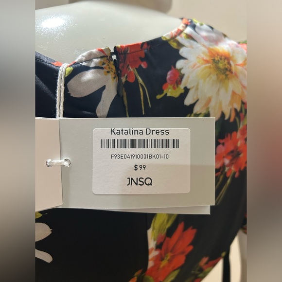 NWT JNSQ Katakina 100% Silk Black Dress with Floral Patterns Size 10 - Picture 6 of 6